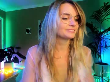 Naked cam girl phoenix_taylor image #51003