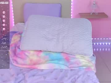 Naked cam girl little_effy18 image #3165909