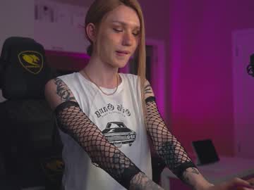 Naked cam tranny twiinkie_pie image #1901510