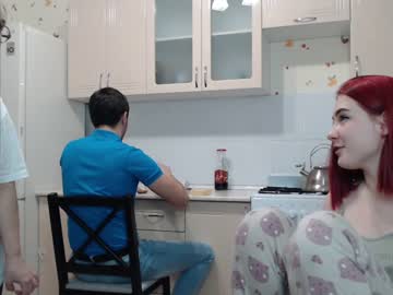 Naked cam couple renae_tom image #1066359