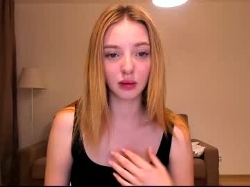 Naked cam girl olli_ver image #2947423