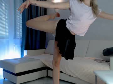 Naked cam girl amourvenenum image #2866045