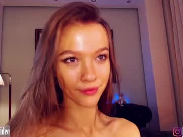 Naked cam girl _demi_dee_ image #2871495