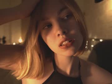 Naked cam girl bibi_it_is image #2011169