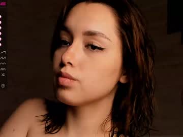 Naked cam girl darling_kira image #2967148