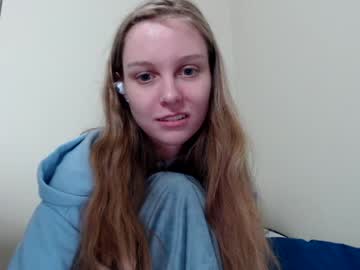 Naked cam girl lily_brooke image #1171534
