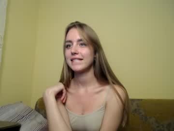 flora_walker naked cam