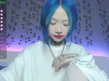 Naked cam girl le_chan image #2941193
