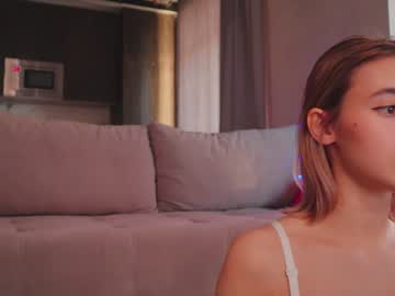 Naked cam girl angella_kleee image #3325207