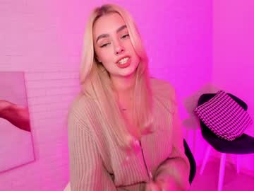 Naked cam girl 8a8y_nura image #1029141