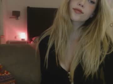 Naked cam girl bitter_moon image #3165023