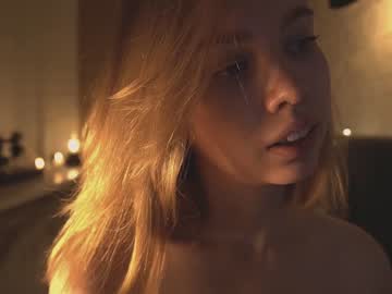 Naked cam girl bibi_it_is image #2276188