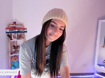 Naked cam girl annie_dreams image #401913