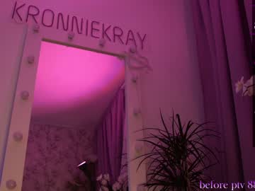 Naked cam girl kronniekray image #1282724