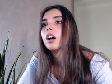Naked cam girl nika_la image #2639347