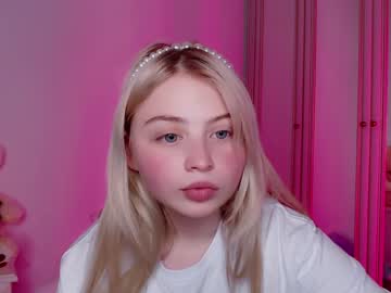 Naked cam girl shy_blondiee image #3693985