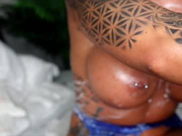 Naked cam girl dee_waters image #3874980