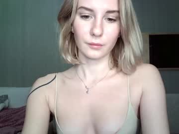 Naked cam girl cherry_juice_ image #550345