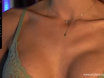 Naked cam girl little_dutch image #540320