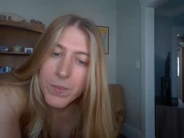 emmabb2046 naked cam