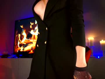Naked cam tranny foxyirene image #3192269