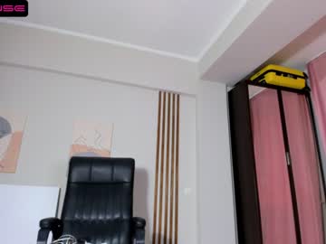 Naked cam girl kim_yana image #2567027