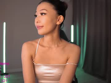 Naked cam girl lindamei image #2179150