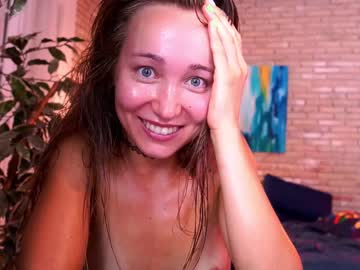 Naked cam girl olaya_del_mar image #2328107