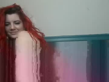 Naked cam girl saramills631 image #3683145
