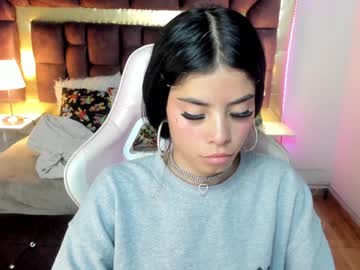 gugapretty naked cam