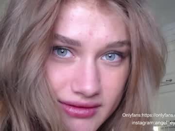 Naked cam girl angel_eyes01 image #956829