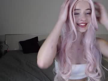 Naked cam girl bella_snake image #2145808