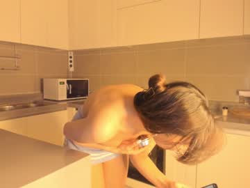 Naked cam girl mei_tin image #3321192