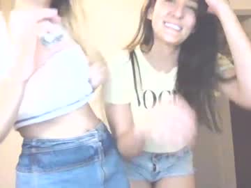 Naked cam couple sophielynn19 image #3459887