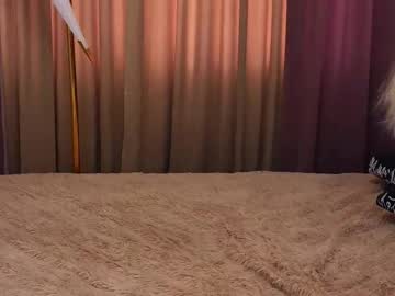 Naked cam girl ellie_elfie image #4062144