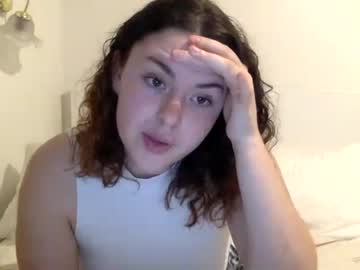 Naked cam girl lloco4coco image #2259171