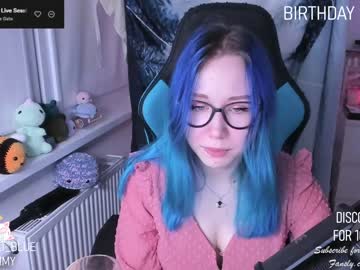 Naked cam girl blue_mooncat image #2756189