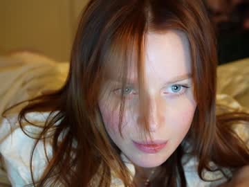 Naked cam girl ellaa91 image #2969749