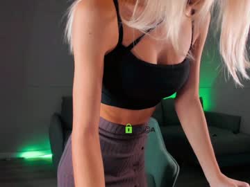 Naked cam girl crazzy_cherry image #2760293