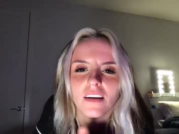 chandraxo naked cam