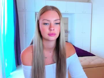 Naked cam girl 8a8y_nura image #2724225