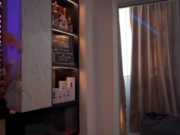 Naked cam girl xoxo_emma image #956704