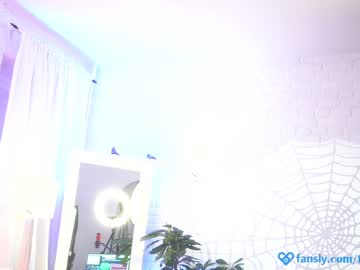 Naked cam girl eva_fashionista image #2936942