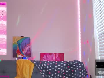Naked cam girl petitebrat image #3201350