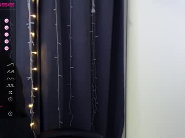 Naked cam girl lilliasweety image #1947393