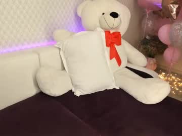 Naked cam girl mei_tin image #770272