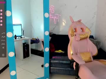 Naked cam girl sweet_littleee image #999568