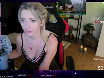 Naked cam girl kimilee22 image #2232264