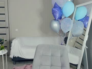 Naked cam girl scarlett_711 image #1090871