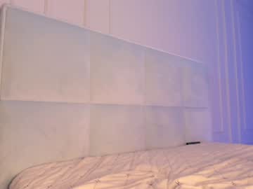 Naked cam girl aerri_lee image #2900126